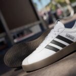 Zapatillas Urbanas Adidas Mujeres Id8797 Vl Court 3.0 Cuero - Imagen 48
