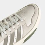 Zapatillas Urbanas Adidas Hombres Ki9128 Courtblock 26 - Imagen 13