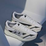 Zapatillas Urbanas Adidas Mujeres Jq9639 Lightshift - Imagen 42